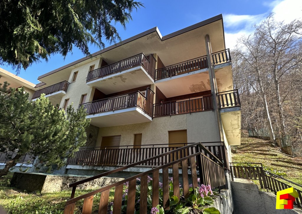 Appartamenti trilocale in vendita  via PER CONCENEDO 26, Moggio, località Valsassina