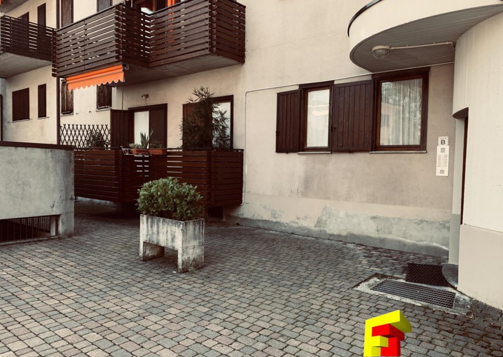 Vendita Appartamenti Moggio - TRILOCALE IN CONTESTO SIGNORILE CON PISCINA Località Valsassina