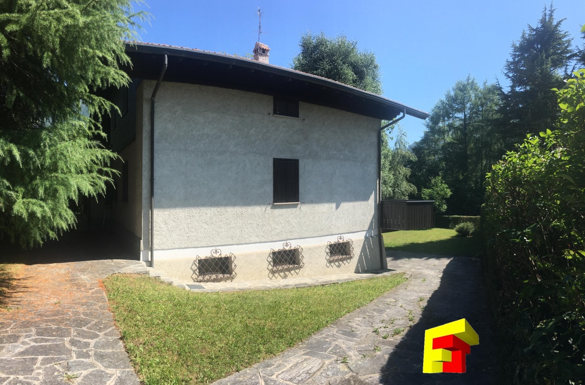 Villa MOGGIO vendita  Moggio  FT di Tognetti Fabio