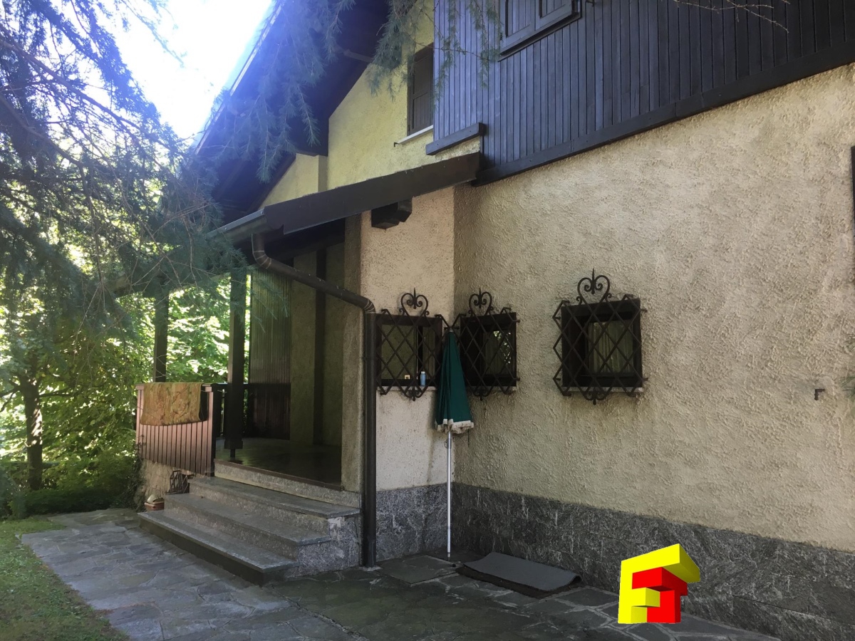 Villa MOGGIO vendita  Moggio  FT di Tognetti Fabio